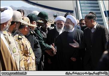 حواشی سفر روحانی به زاهدان + تصاویر