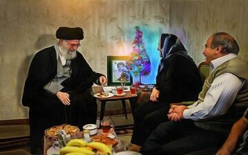 شب قدر متفاوت رهبر‌ انقلاب در سال ۷۹