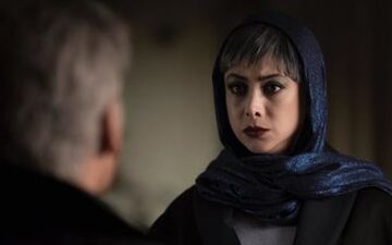  رونمایی از گریم آزاده صمدی در «نهنگ آبی»
