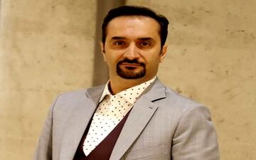 عکس: «نیما کرمی» در کنار پرسپولیسی‌های دو آتیشه