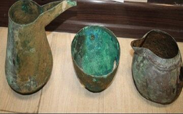 کشف اشیای تاریخی سه هزار ساله در خرمدره