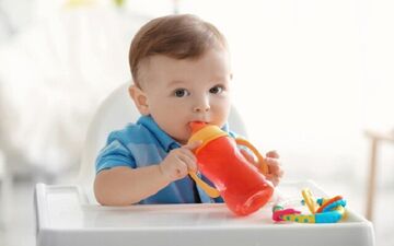 نوشیدنی‌های مفید برای میان وعده کودکان کدامند؟

