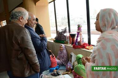 حضور حاج حسن سلیمانی در جشنواره کرمانشاه پایتخت آیین های نوروزی به روایت تصویر