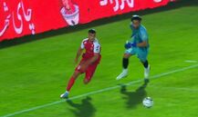 اشتباه مرگبار ملوان؛ گل سوم پرسپولیس با ضربه علیپور + ویدیو