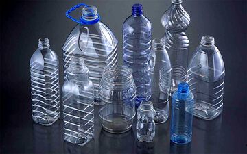 ایده‌ای ساده و کم‌هزینه برای استفاده مجدد از بطری‌های پلاستیکی: دانخوری و آبخوری مرغ‌ها | فیلم
