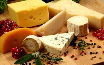 اصلی ترین مقصران سردرد، در رژیم غذایی شما هستند