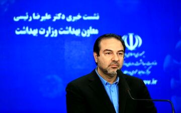 معاون وزیر بهداشت: واکسن کرونا تا سال دیگر به دست ما نمی‌رسد
