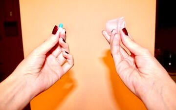 اگر هر روز یک قالب یخ پشت گردن خود بگذارید چه می شود؟