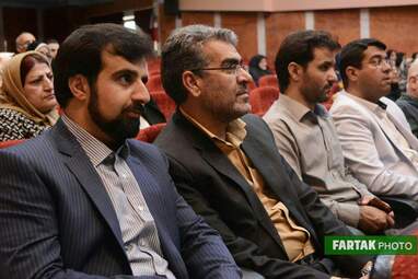 رونمایی از کتاب«انتهای این کوچه دریاست» اثر آناهیتا برزویی
