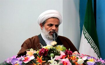 امام جمعه موقت بیرجند: مردم جامعه را در رسیدن انقلاب و تمدن نوین اسلامی یاری کنند