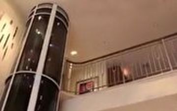 آسانسور مدرنی که بدون موتور کار می‌کند!