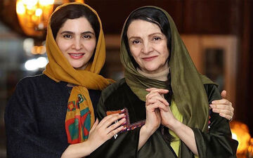 تصویری دلنشین و خندان از نورا هاشمی در کنار مادرش گلاب آدینه