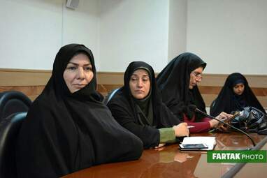 دیدار استاندار کرمانشاه و اعضای شورای اداری با نماینده ولی فقیه در استان