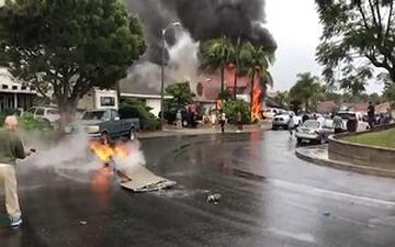 آتش گرفتن منازل مسکونی پس از سقوط هواپیما + فیلم 