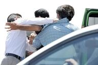 نزاع رانندگی در تهران با پایان تلخ؛ راننده عصبانی گوش مردی را با دندان کند