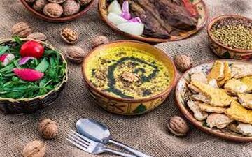 طرز تهیه  اشکنه بادمجان و گوجه با کشک !