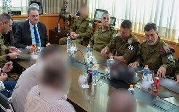 برگزاری نشست امنیتی مقامات صهیونیستی در پی تشدید تنش‌ها