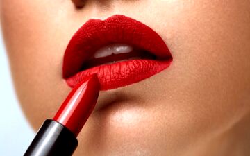 نکات آرایشی برای زدن رژ لب مات
