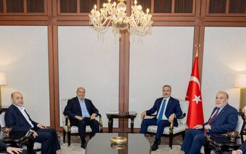 خلیل الحیه با وزیر خارجه ترکیه دیدار کرد؛ تأکید بر وحدت ملی فلسطین