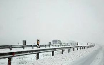 جاده‌های ۵ استان شاهد بارش برف است