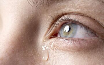 پشیمانی زن مطلقه از روابط گناه‌آلود: می‌خواستم خودکشی کنم
