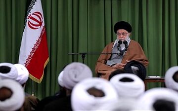 مواظب باشید جهت‌گیری انقلابی، مقهور هیچ کدام از شاخص‌ها نشود