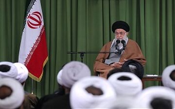 مواظب باشید جهت‌گیری انقلابی، مقهور هیچ کدام از شاخص‌ها نشود