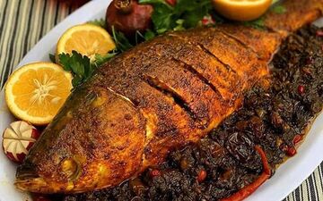 طرز تهیه ماهی شکم‌پر؛ طعمی اصیل از سفره‌های شمالی ایران