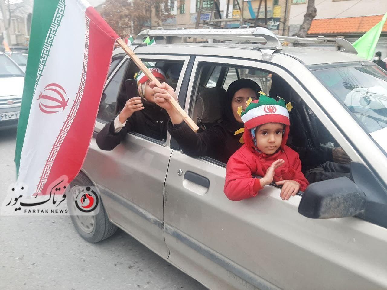 گزارش تصویری/ حضوری پر اقتدار از مردم کرمانشاه در راهپیمایی۲۲ بهمن