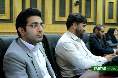 نشست خبری استاندار کرمانشاه با اصحاب رسانه به مناسبت هفته دولت به روایت تصویر