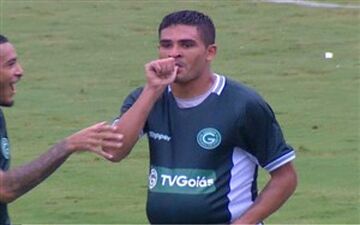  پرسپولیس و جونیور به توافق رسمی رسیدند