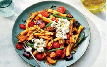 طرز تهیه پاستا بادمجان با پنیر فتا!!!