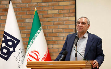 
وزیر بهداشت: افراد فاقد بیمه برای ۳ ماه رایگان بیمه می شوند