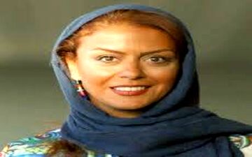 شبنم فرشادجو و هانیه توسلی در حال غواصی در اعماق آب