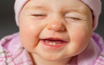  باورهای عامیانه درباره دندان شیری+ ارزیابی و تحلیل