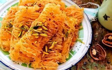 طرز تهیه شیرینی رشته خوشکار گیلانی؛ خوشمزه، مجلسی و اصیل