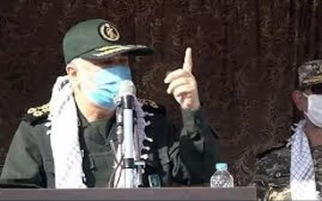 سردار سلامی: دشمن نباید در خلیج فارس دچار اشتباه شود
