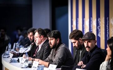 فشار برای حذف سکانس هایی از «لباس شخصی»