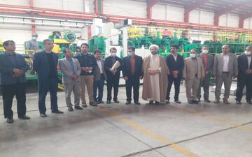   حضورفرماندار و امام جمعه چرداول در ناحیه صنعتی شباب  به مناسبت روز کارگر/ گزارش تصویری